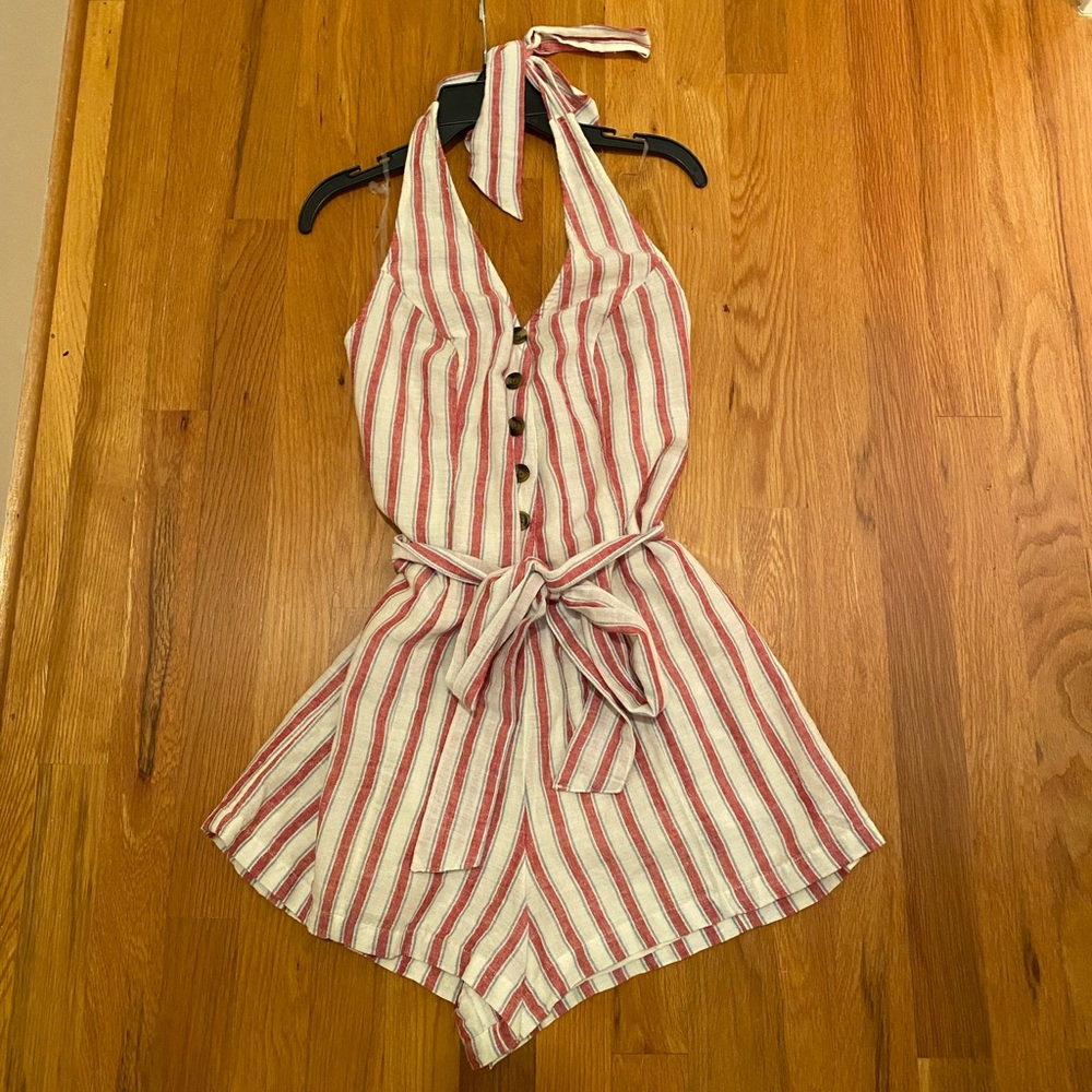 NEW American Eagle Casual Romper with Neck Tie and Belt